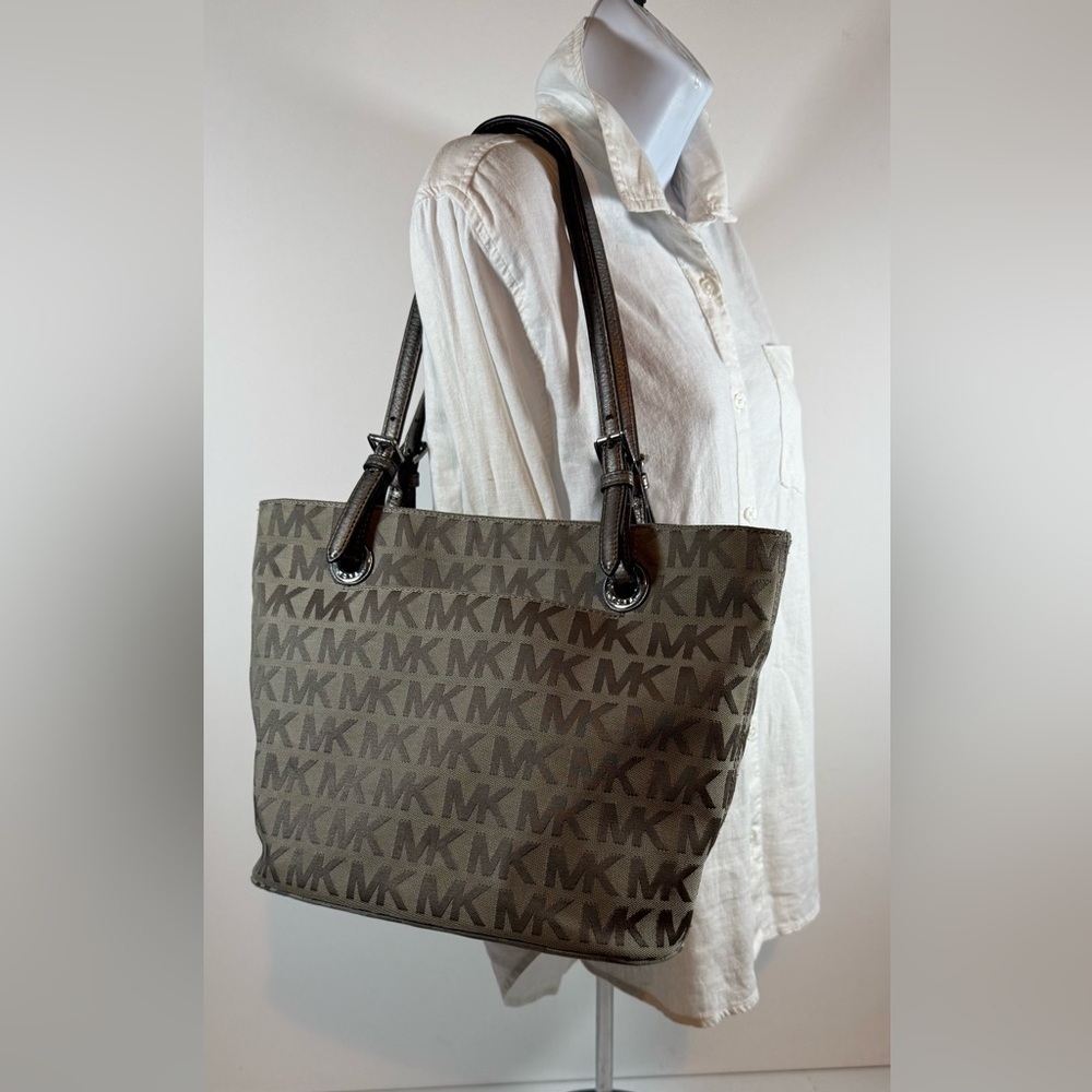 Michael Kors Jet Set Travel Top Zip Signature Monogram Tote Handbag for Women